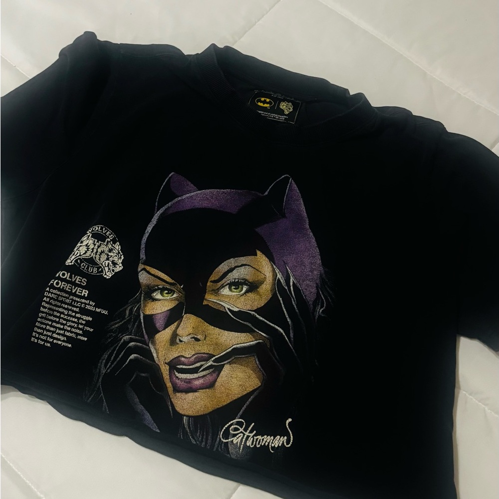 Darc Sport Black and Purple Graphic Crop Top